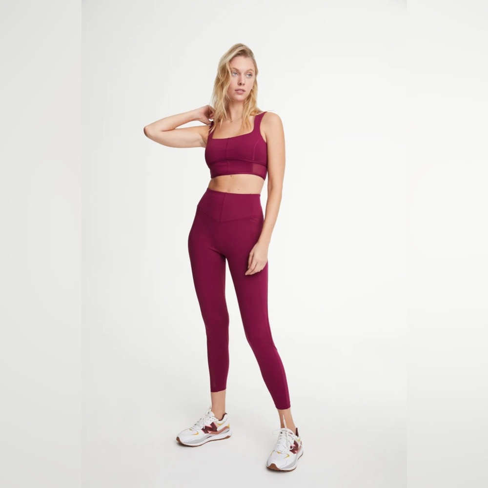 NWT LE ORE Andria Legging Ruby Size Small